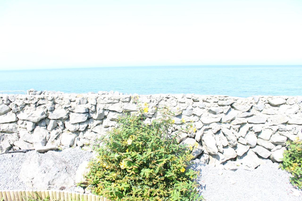 1844 Seascape Cottage Is Located On The Wild Atlantic Way Fanore Экстерьер фото