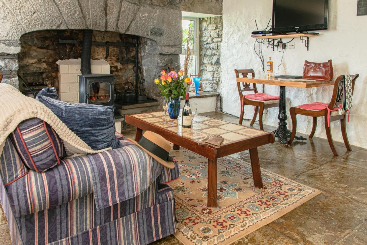 1844 Seascape Cottage Is Located On The Wild Atlantic Way Fanore Экстерьер фото