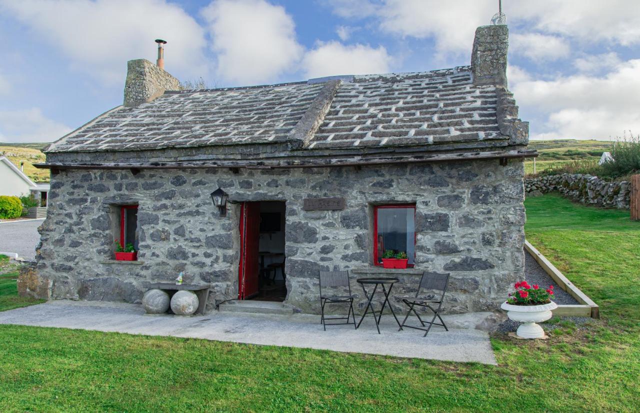 1844 Seascape Cottage Is Located On The Wild Atlantic Way Fanore Экстерьер фото